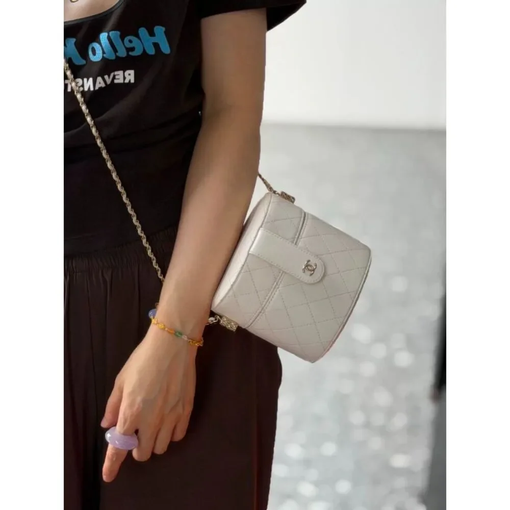 Chanel Women Pre-Loved Bag Very Good Condition